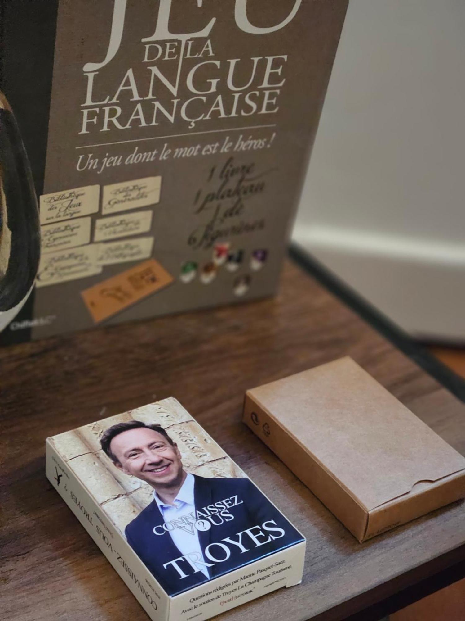 Le Logis Du Clocher Труа Екстер'єр фото